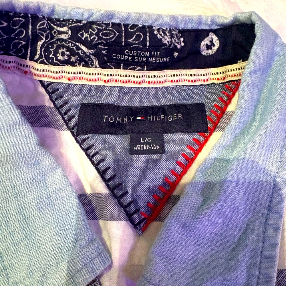 Tommy Hilfiger Button Down - image 4